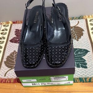 Sesto Meucci Ciana Black Patent Perforated Leather Women's Slingback Shoes Sz 5M